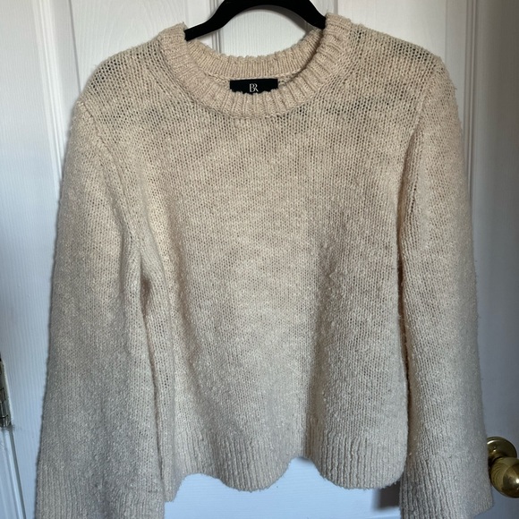 Banana Republic Sweaters - Banana Republic Cream Wool Sweater women’s size S